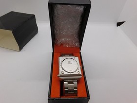 SEGA DREAMCAST WATCH ORIGINAL SEGA-DIRECT 2007 RE-RELEASE - NEAR MINT CIB!