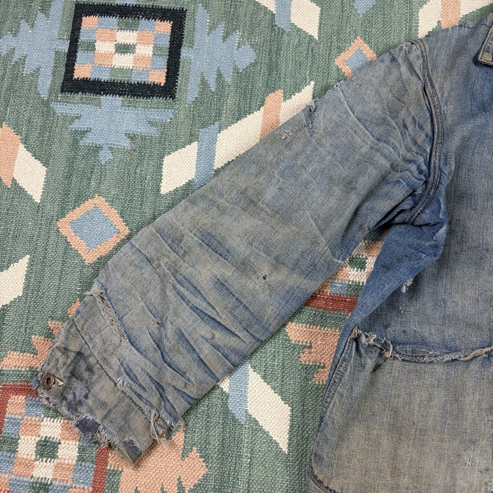 Vintage 1930s WW2 Faded Distressed Thrashed Lined Chore Jacket Workwear XL image 2
