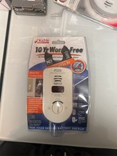 Kidde Carbon Monoxide Alarm, Plug-In with 10 Year Sealed Battery Backup