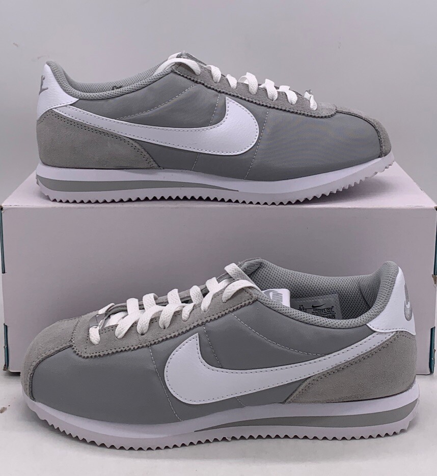 Кроссовки Nike Cortez TXT на плоской подошве серебристо-белые Ретро HF0263 002 Мужские Размер 8,5