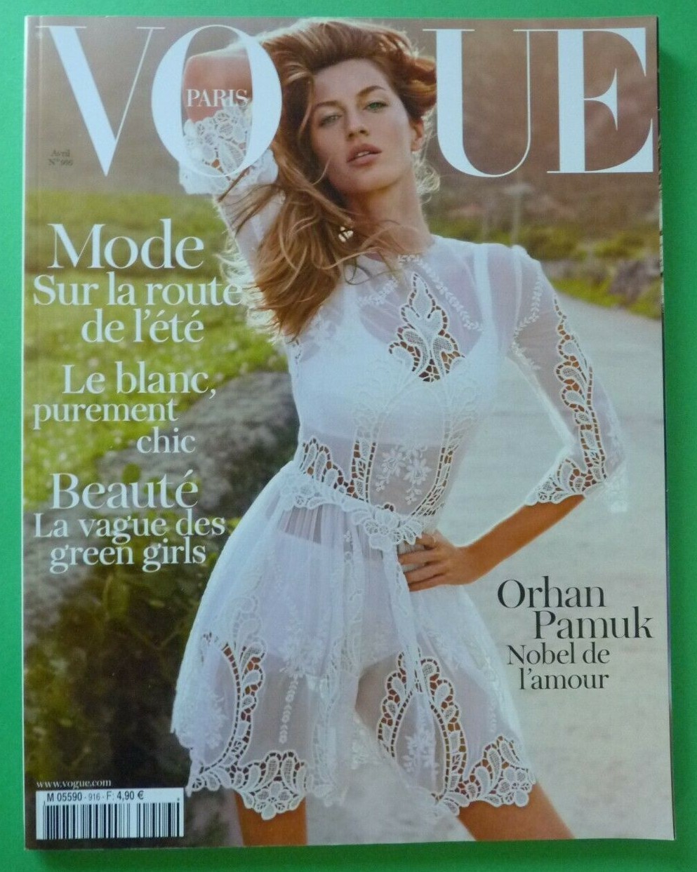 Vogue Paris Magazine April 2011 916 Avril Gisele Bundchen Isabeli Fontana Bela 4