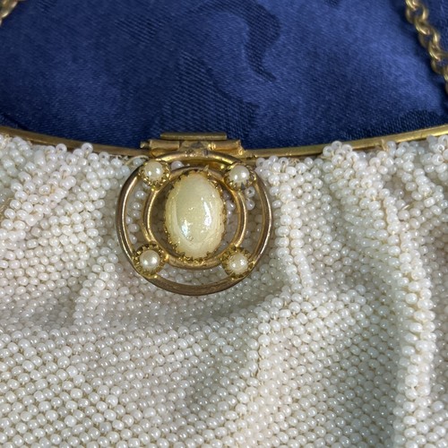 Antique 1930's micro beaded Evening Purse made in France - Picture 2 of 14