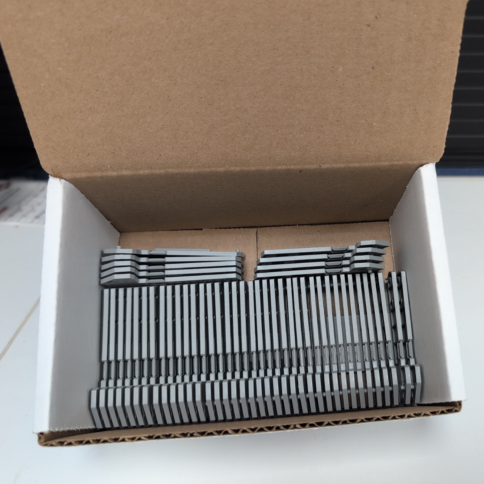 NEW PHOENIX CONTACT D-STU 10/ 4X2,5 / DSTU104X25 Terminal End Cover Lot of 48