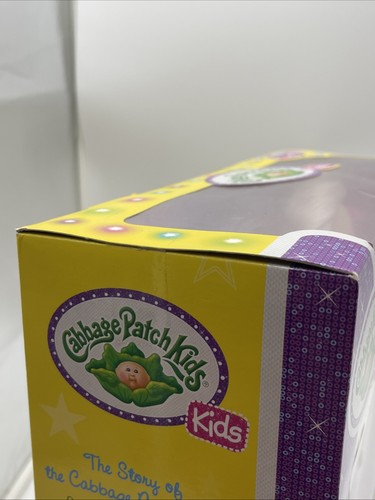 Cabbage Patch Kids Twinkle Toes Skechers Toys R Us Exclusive New Green Eyes Doll - Picture 3 of 12