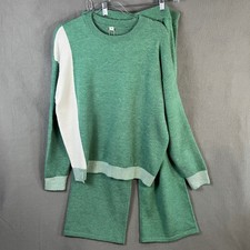 Women's Winter Outfit Set Size XXL Green Elastic Waist Long Sleeve NWT