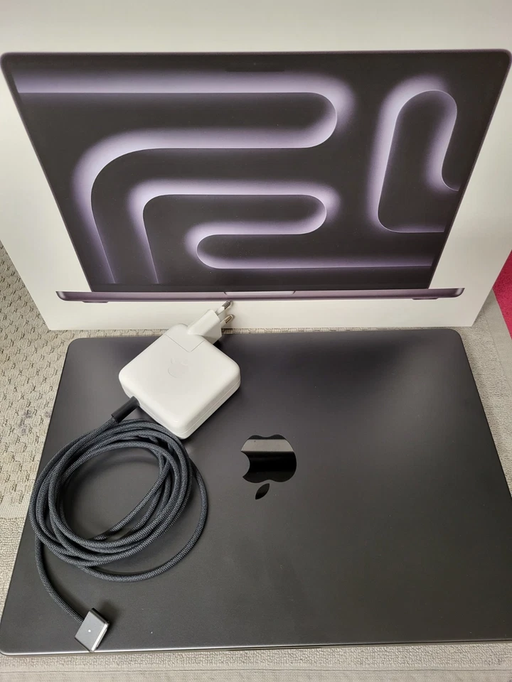 Apple MacBook Pro 14" M4 · 16GB · 512GB, photo 2 sur 5