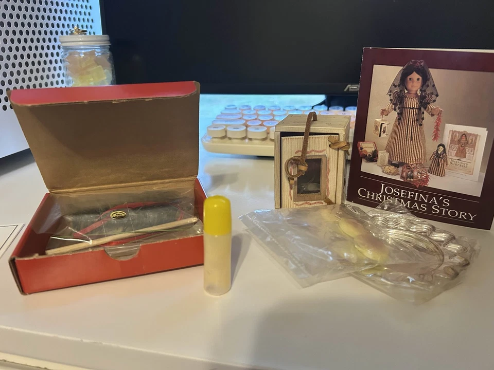 (American Girl) Josefina's Christmas Eve Activity & Craft Set - Completo [1997] Foto 4 de 4