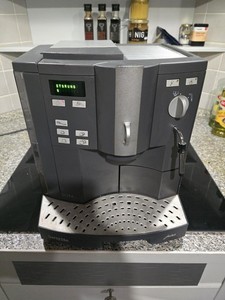 Jura Impressa Ultra 615 Kaffeevollautomat,Kaffeemaschine, Farbe Grau