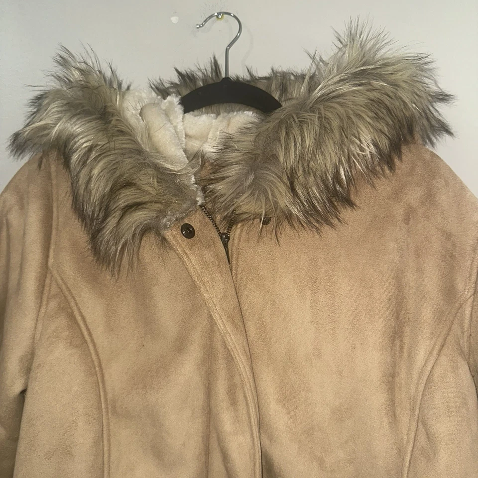 Vintage KC Collections Women’s XL Beige Faux Fur Hooded Jacket Coat - Image 3 of 4