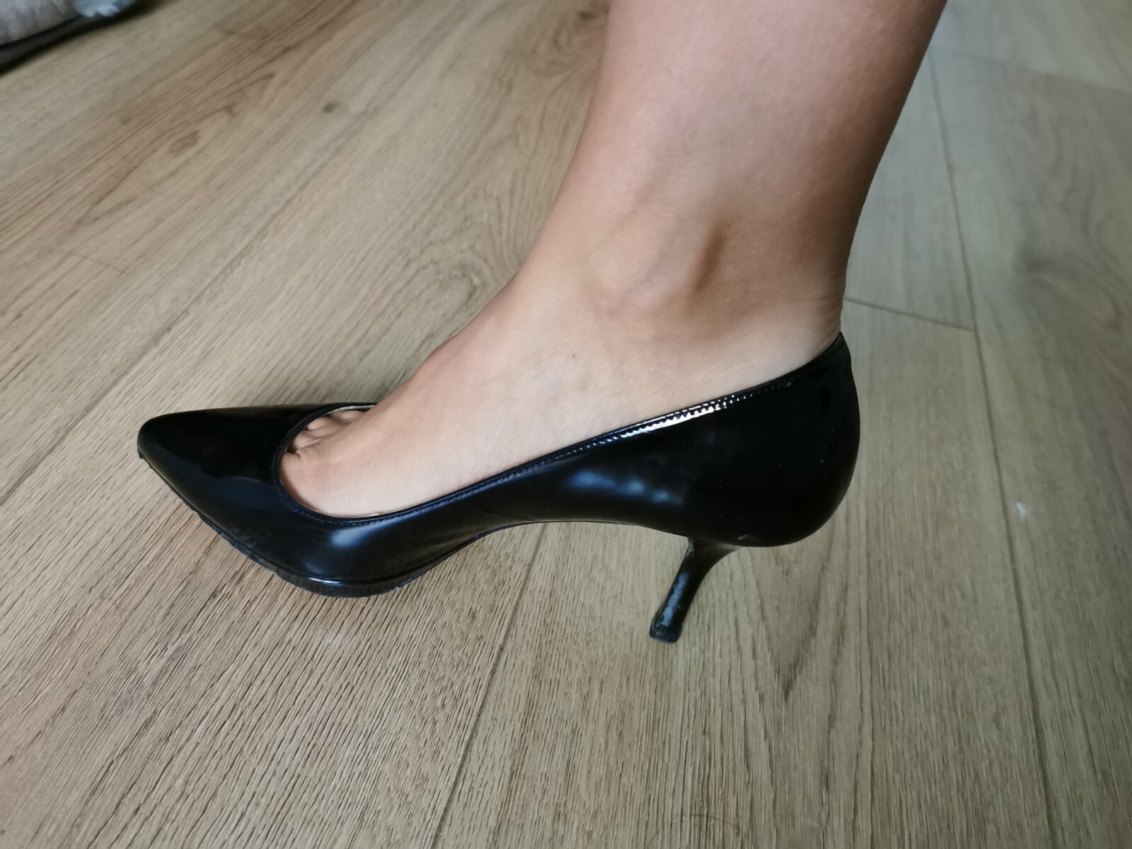 Genuine PRADA Vernice Basic Black pointed toe pum… - image 11