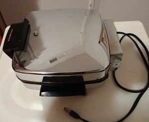 McGraw-Edison Toastmaster Waffle Maker,  Vintage 1960s