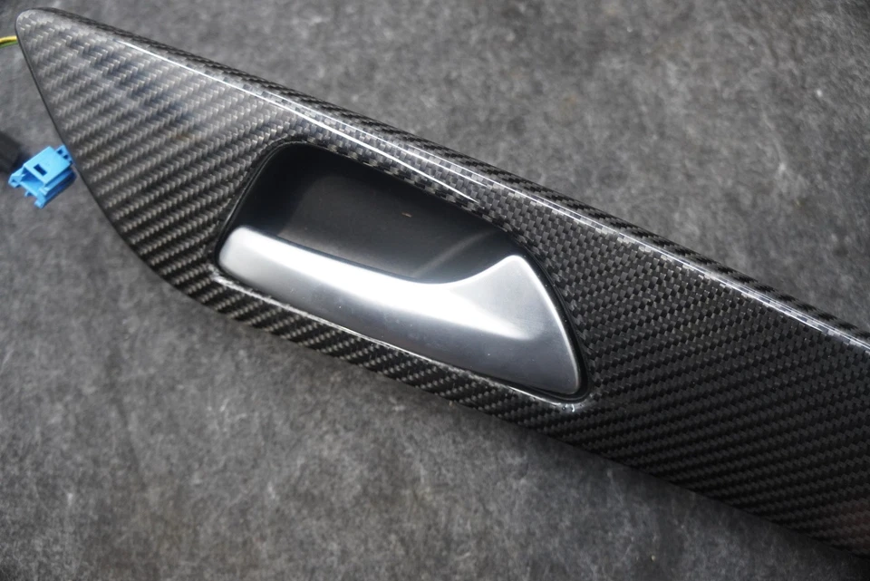 Tira de panel de fibra de carbono para puerta trasera derecha Mercedes GLE43 C292 cupé 2016-19 Foto 3 de 4