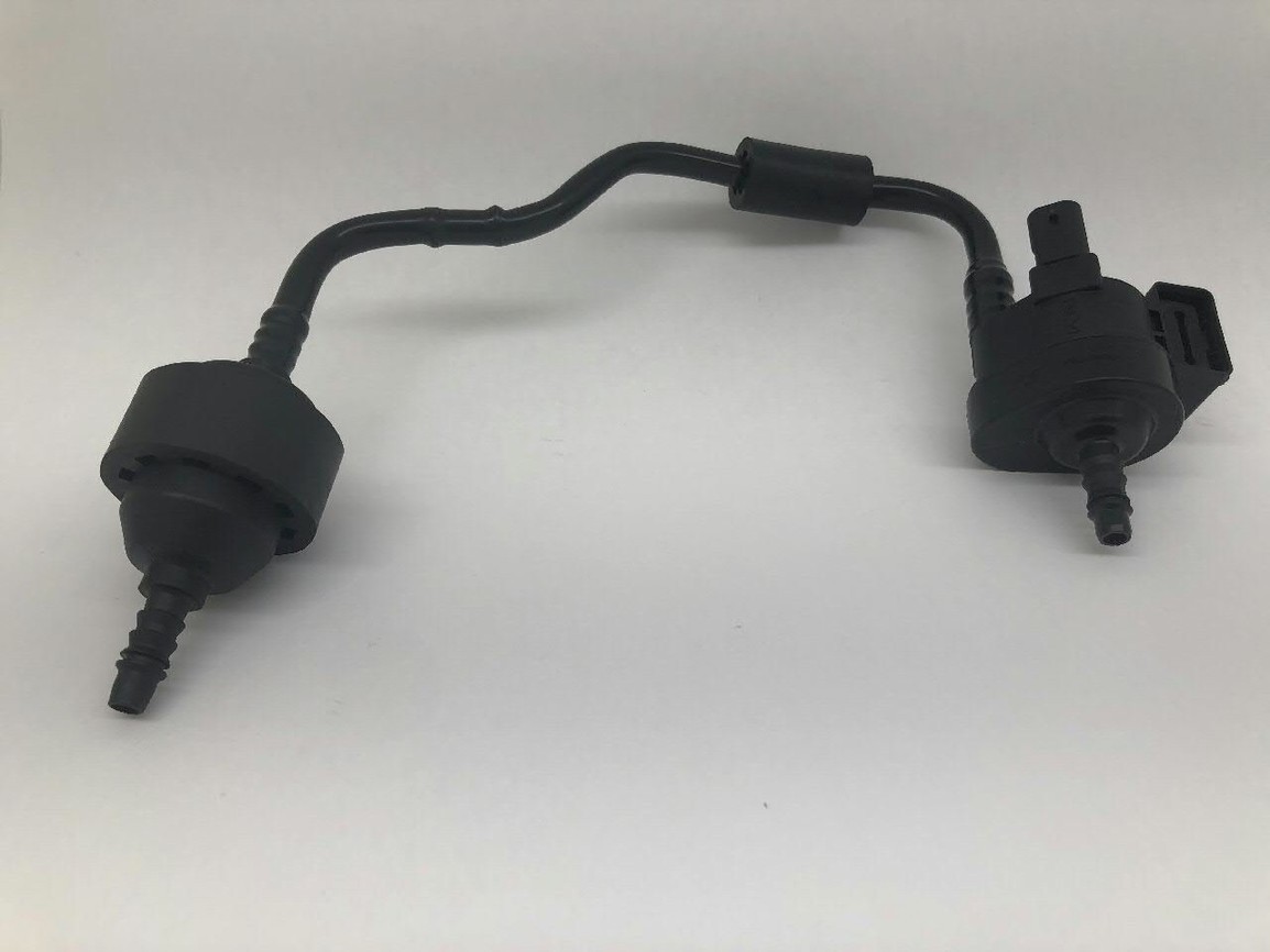 Genuine AUDI Q5 FYB Connecting Tube With Akf Valve