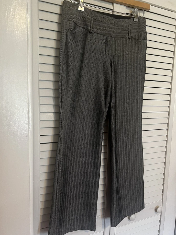 EXPRESS Women’s Size 2P 2 Petite 2 Short Dress Pants Grey Striped Stretch Editor - Image 2 of 4