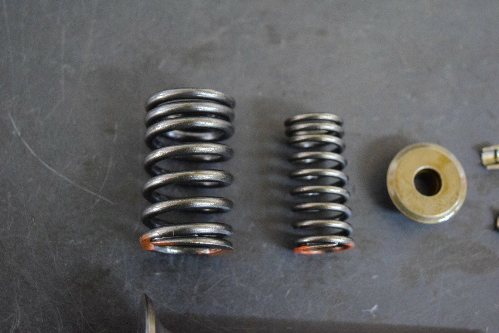 HONDA 2000 2003 CBR954RR CBR900RR CBR929RR EXHAUST VALVE RETAINER