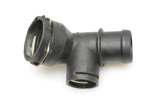 VOLKSWAGEN GOLF MK5 2006 1K0122291AD KÜHLER KÜHLMITTELSCHLAUCH VERBINDER RECHTS