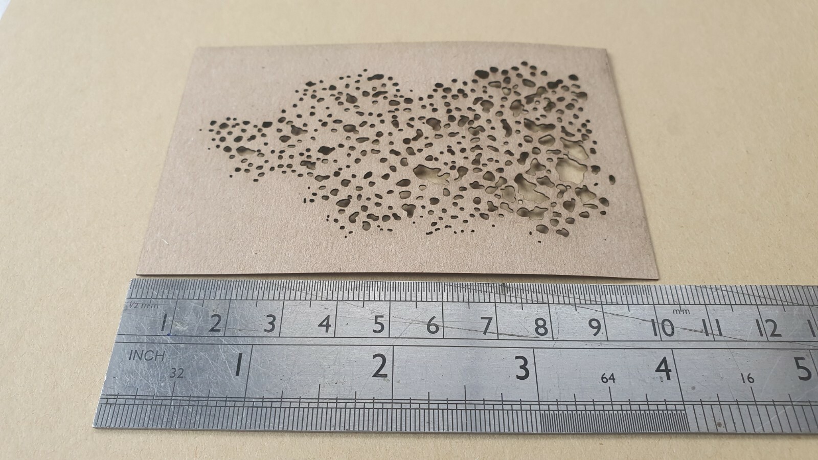 Weathering Effect Airbrush Stencil Tool for Scale Models Tank planes Cars 1