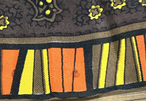Vtg Designer Scarf Autumn Fall Orange Brown Gold Medallion Hand Rolled 25" Sq - Picture 9 of 9