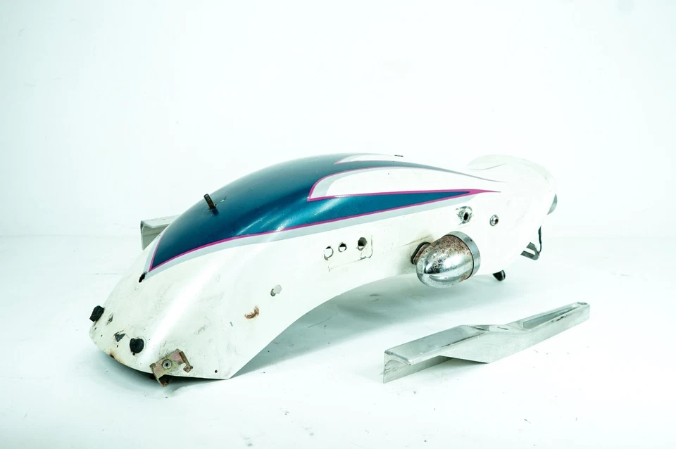 1983 Harley Sportster 1000 XLX OEM Rear Wheel Fender & Taillight Brake Lamp 1347 - Image 3 of 4