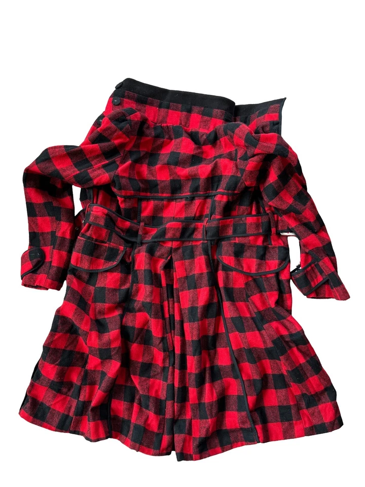 Gabardina XOXO roja negra búfalo a cuadros con cinturón para mujer talla M doble botonadura Foto 2 de 4