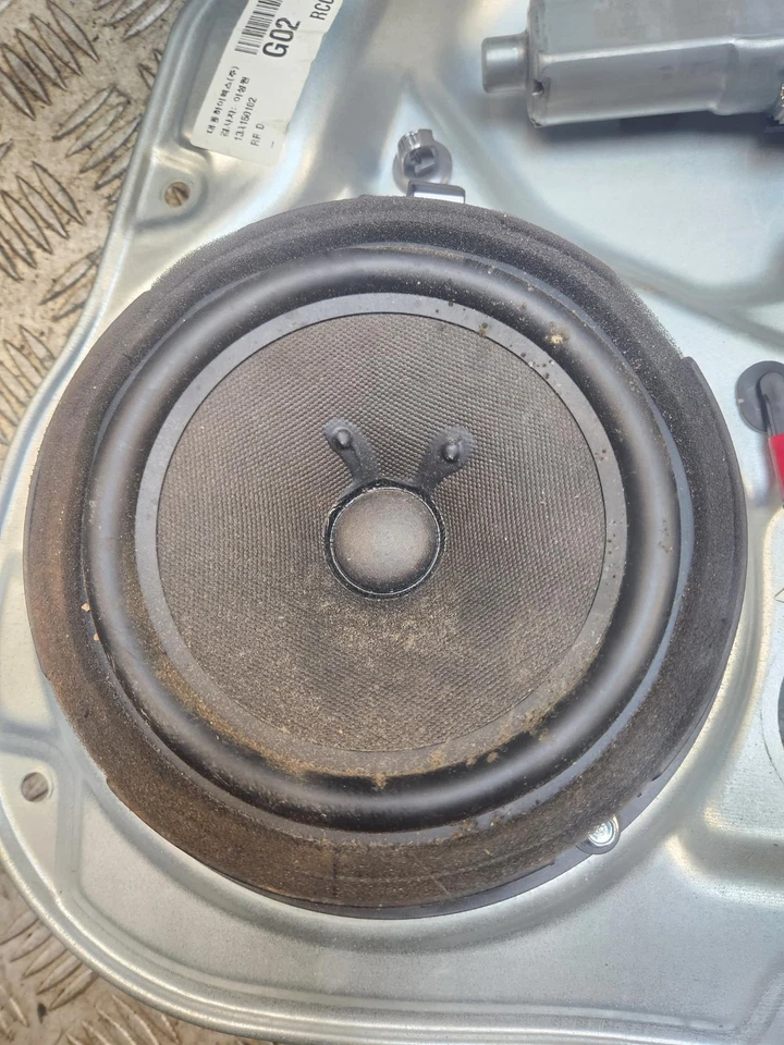 KIA SORENTO WINDOW REGULATOR REAR RIGHT DRIVER SIDE MK2 2010 - 2014 - Image 2 of 4