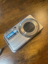 Ricoh Caplio R6 7.2 MP Digital Camera - Silver