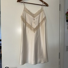 Women’s lace nightwear ivory dress Brand new without tags size XS
