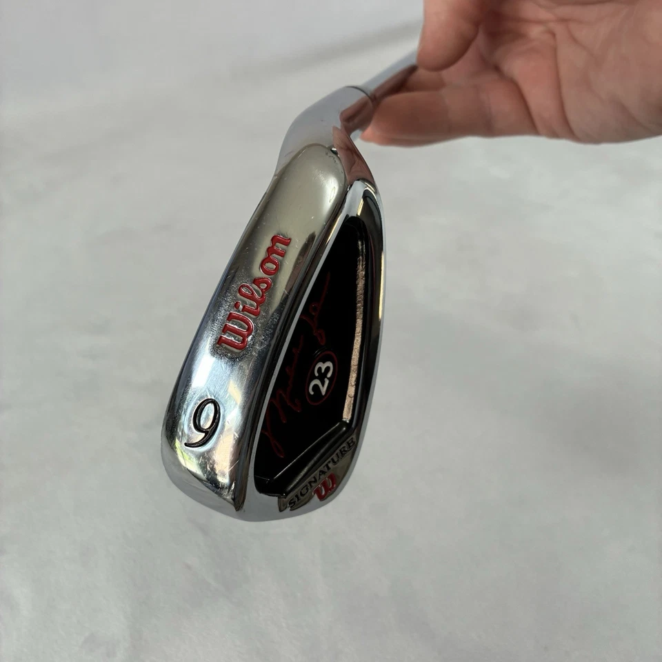 Club de Golf Michael Jordan 23 Wilson Signature 9 Hierro Derecha Junior Acero Temper Verdadero Foto 2 de 4