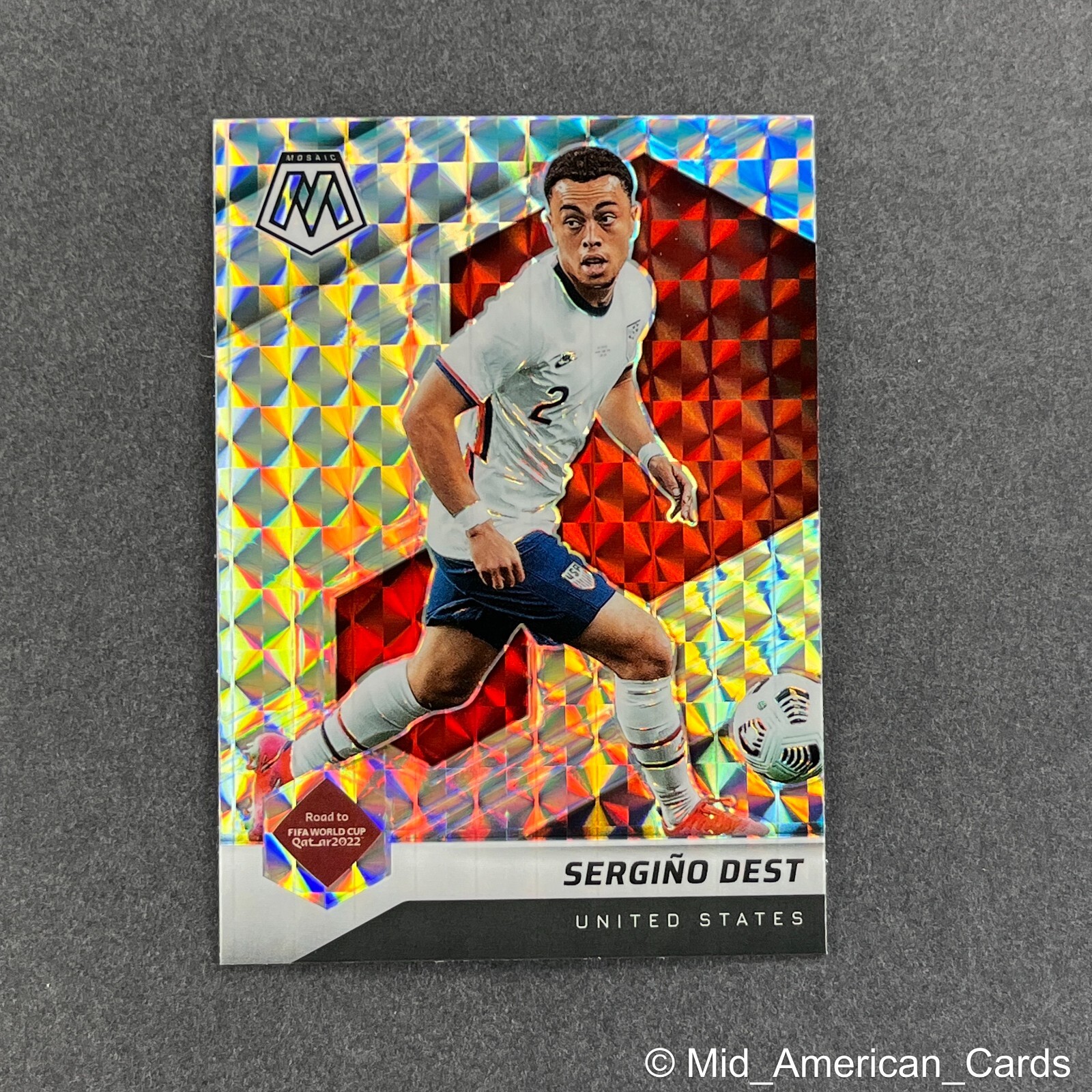 2021-22 Mosaic Road to World Cup Sergino Dest Silver Mosaic #106 United States