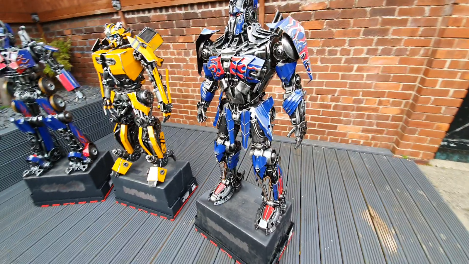 Transformers Bumblebee and Optimas Prime 120cm Sci-fi Handmade -  Israel