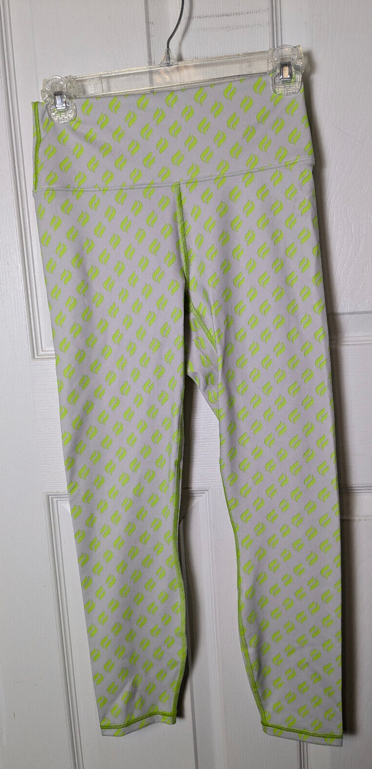 PowerHold Fabletics Gray Green Print Yoga Pants Small Ankle Length Gym Wear
