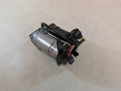 NEW GENUINE MERCEDES BENZ E W211 S W220 CLS W219 AIR SUSPENSION COMPRESSOR PUMP - Picture 4 of 12
