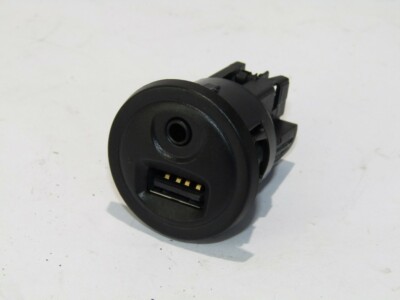 PEUGEOT 3008 I 2015 AUX USB socket charger plug in radio auto car audio 