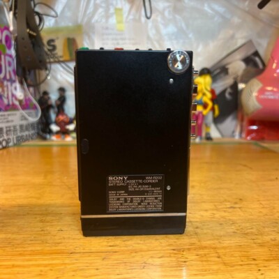 ジャンク SONY ウオークマン WM-R202 Sony Wm-r202 Cassette Walkman With Case Energized OK Junk