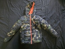 Nike Youth NSW Puffer Jacket Army Camouflage/Orange Siza 5-6