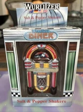 1998 Wurlitzer Jukebox Stacking Ceramic Salt & Pepper Shakers By Enesco NIB