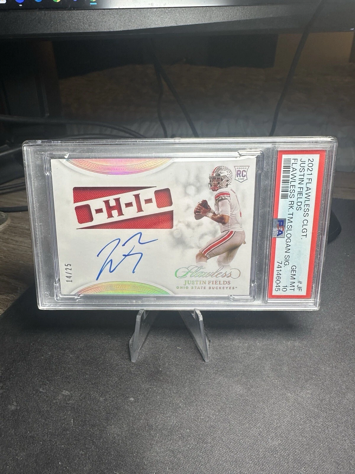 Justin Fields Panini Flawless Collegiate Flawless Rookie Team Slogan Signatures #JF Base