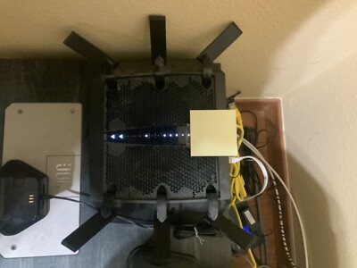NETGEAR Nighthawk X6 Smart WiFi Router (R8000) AC3200 Speed OB