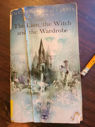 Lion, the Witch and the Wardrobe by C. S. Lewis (2002, Trade Paperback)