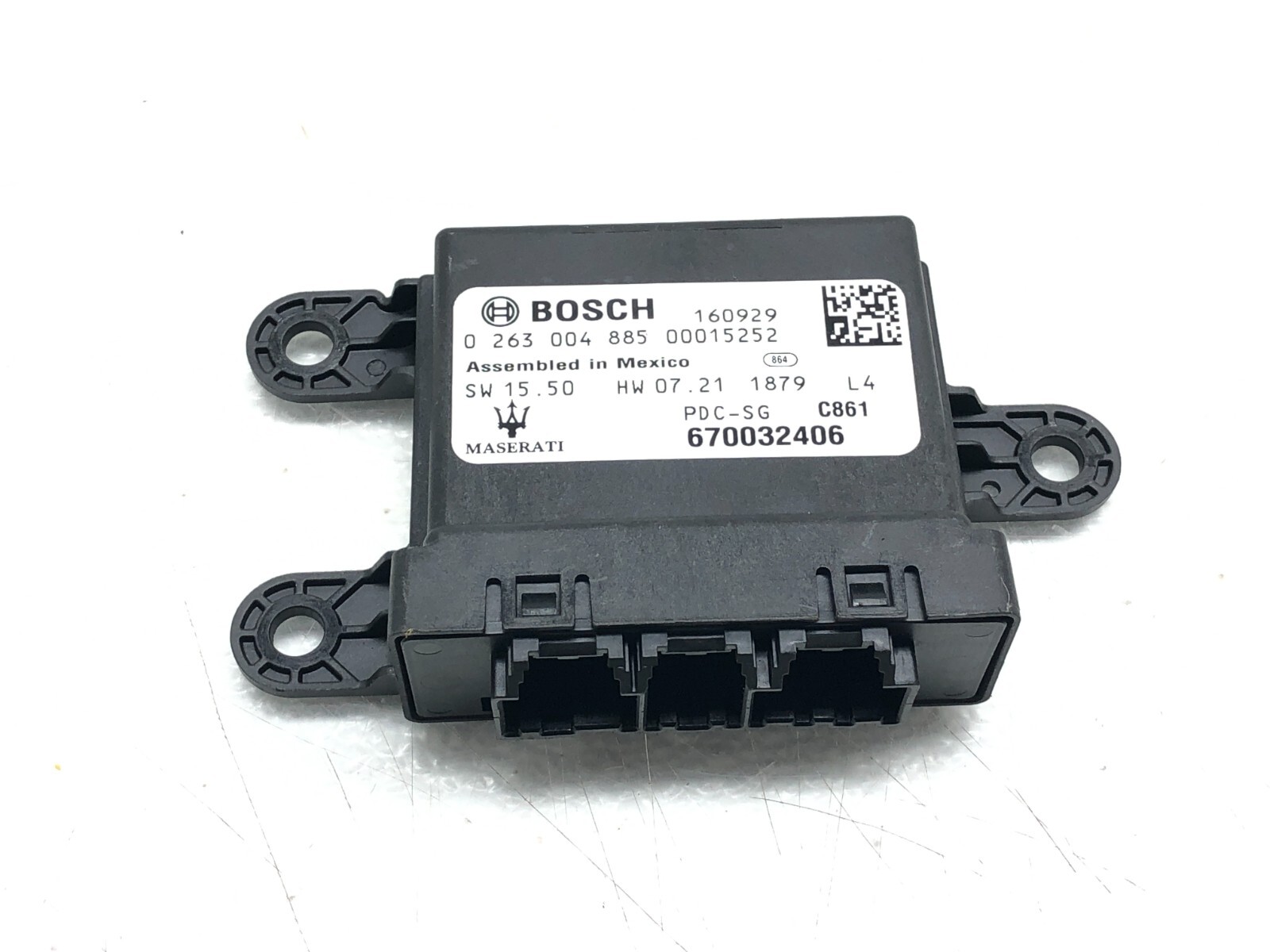 2017-2022 MASERATI LEVANTE S PARK ASSIST CONTROL MODULE OEM.