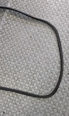 Rolls Royce Silver Shadow ALL YEARS RIGHT REAR DOOR SEAL UB31536