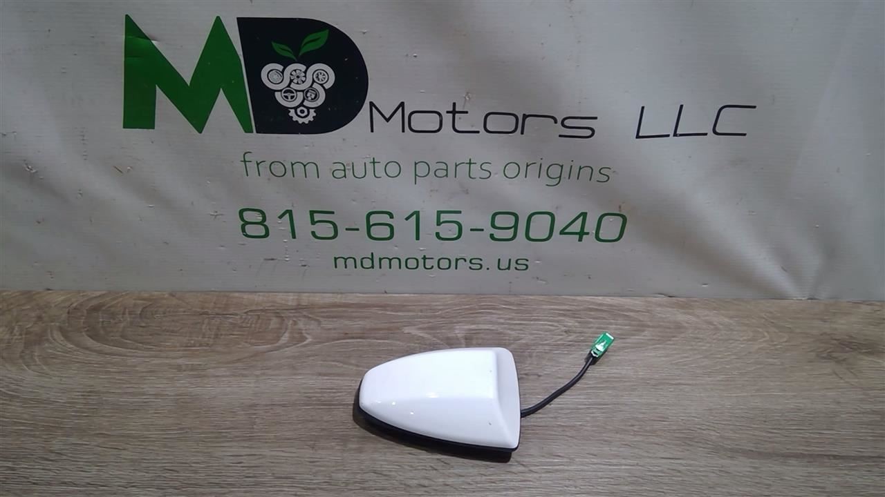 2009-2020 NISSAN SENTRA SHARK SATTELITE ANTENNA  RADIO ROOF MOUNTED 28208-1EA0B