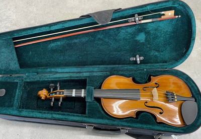 Cremona SV-100 Premier Novice 1/2 Size Violin With Case