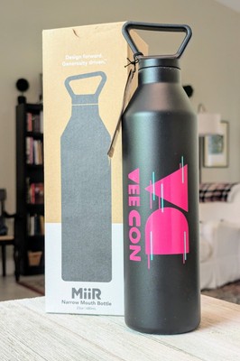 Gary Vee VeeCon Collector's Narrow Mouth Hot/Cold Water Bottle 23oz.
