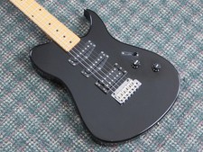 Fender Squier Japan Bullet 1 HST Tele/Strat Hybrid 1985 nero! con custodia rigida