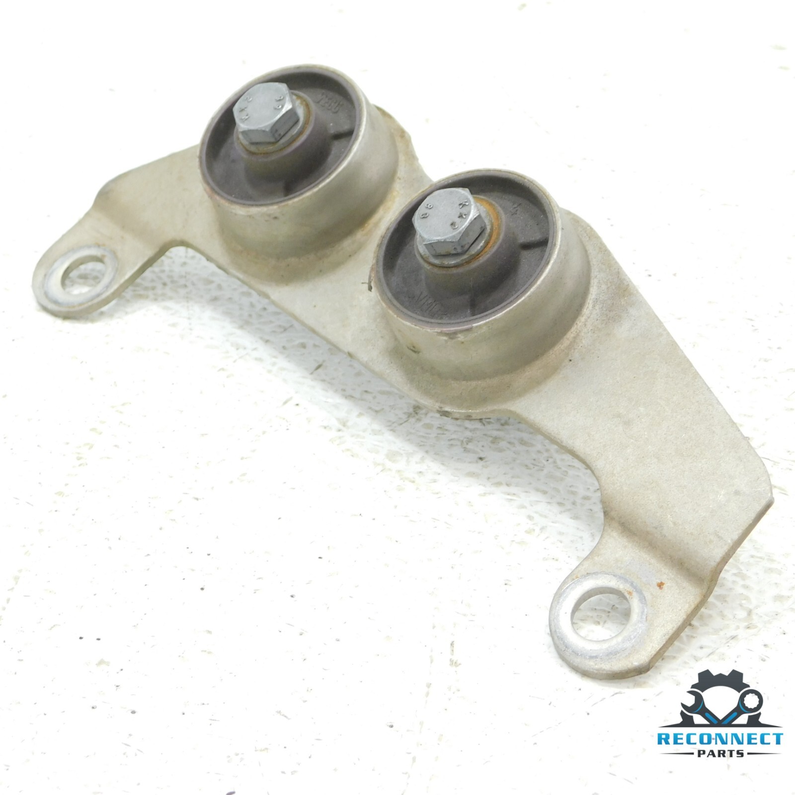 20082013 BMW M3 E90 E92 E93 Front Exhaust System Hanger Gearbox