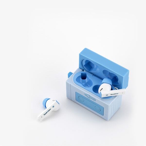 MoonDrop earphones Bluetooth Kiyono Yasuno model badge Yumekai