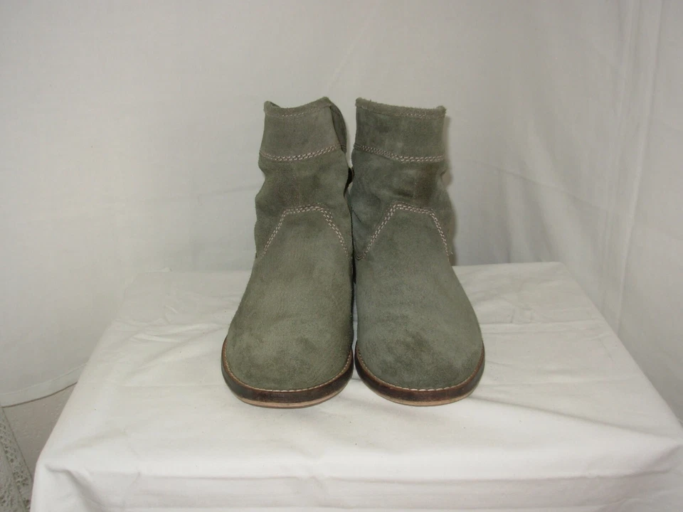 LEVI'S Bottines Femme daim gris P.38 (UK.5) (chausse grand) - Photo 4/4