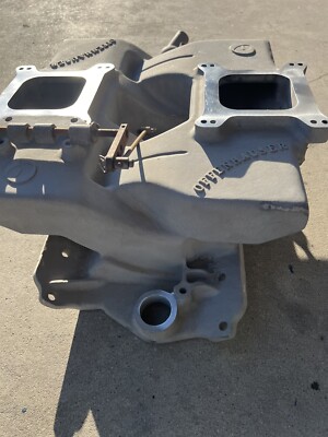 Offenhauser 5593 SBC Cross Ram Manifold W/Linkage | Edelbrock
