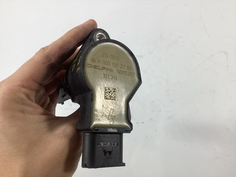 2006 - 2011 Mercedes-Benz ML350 Direct Ignition Coil A0001502780 OEM . - Image 2 of 4